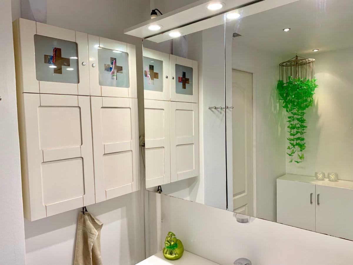 Four Individual Beautiful Spacious Rooms In Stylish Apartment كوبنهاجن المظهر الخارجي الصورة